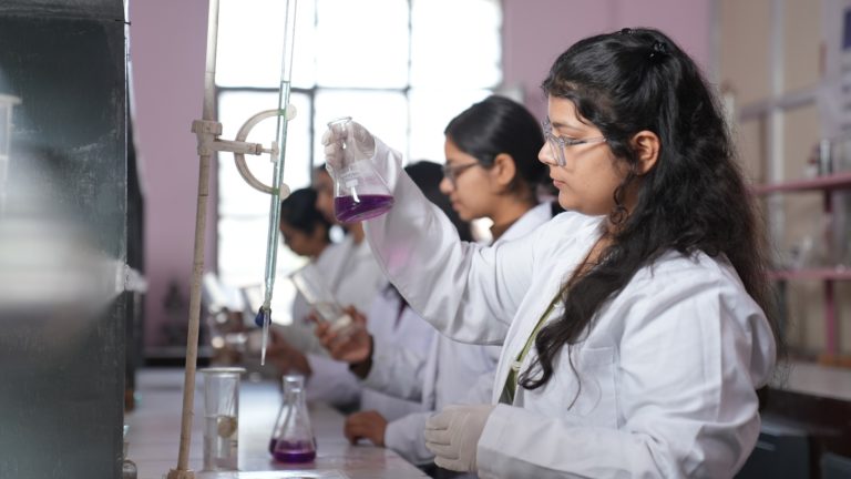 La mujer en la ciencia: una deuda pendiente