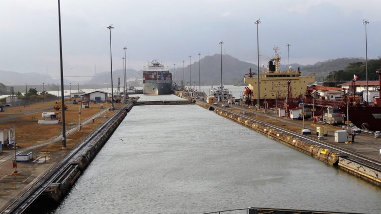 Costa Rica ante los riesgos logísticos 2026–2027: Canal de Panamá, capacidad portuaria y sus efectos sobre el comercio exterior y la política económica