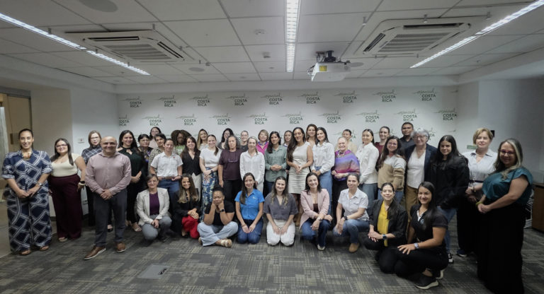 Segunda edición de programa IMPULSA fortalecerá a 40 empresas lideradas por mujeres