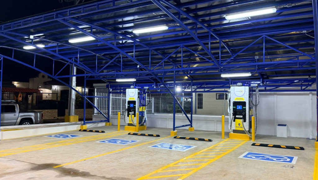 ICE inaugura estación de recarga rápida para vehículos eléctricos en Orotina