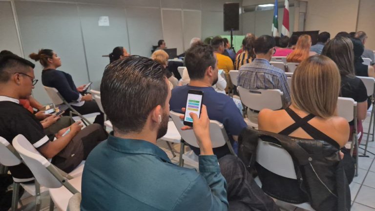 Más de 1.250 empresas participaron en gira nacional sobre comercio electrónico e inteligencia artificial