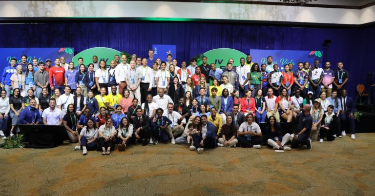 Costa Rica reunió a figuras del deporte mundial en el IV Foro Continental de Atletas