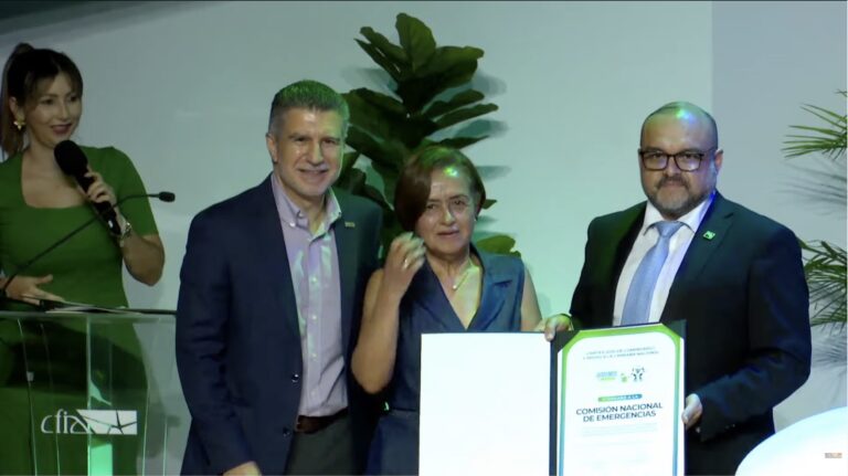 Municipalidades e instituciones lanzan campaña nacional para evitar inundaciones provocadas por basura en las calles