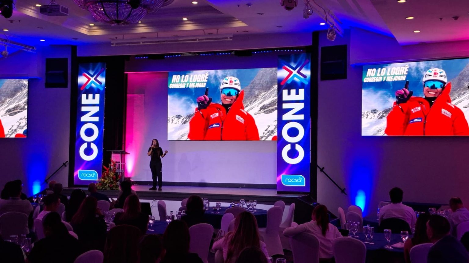 Imagen principal del artículo: Foro CONEX reunió tecnología, resiliencia y debate sobre uso ético de inteligencia artificial