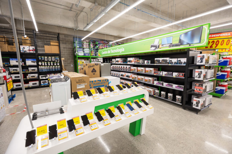 “Black Walmart” llega con precios irresistibles y beneficios para sus clientes
