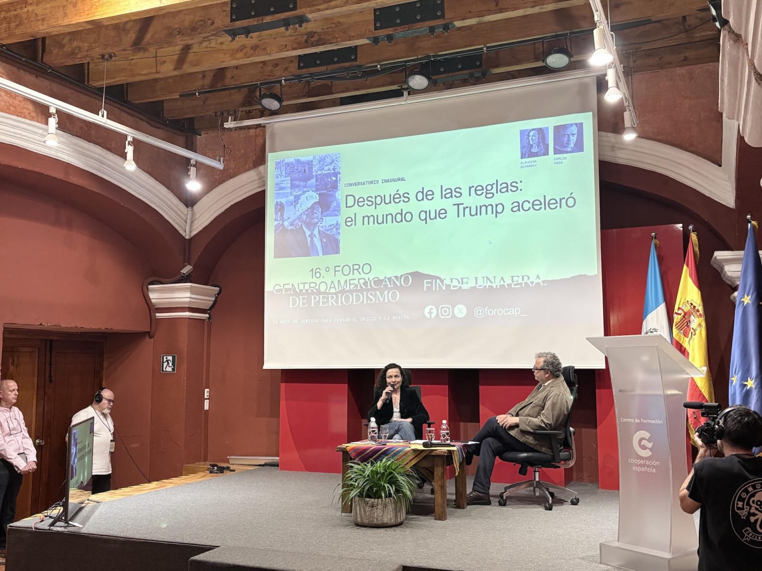 Imagen principal del artículo: Foro Centroamericano de Periodismo debate sobre autoritarismo, exilio y deterioro institucional en la región