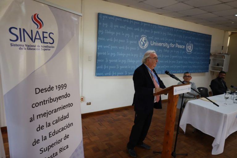 Estudiantes de Universidad para la Paz piden renuncia del rector y mayor transparencia