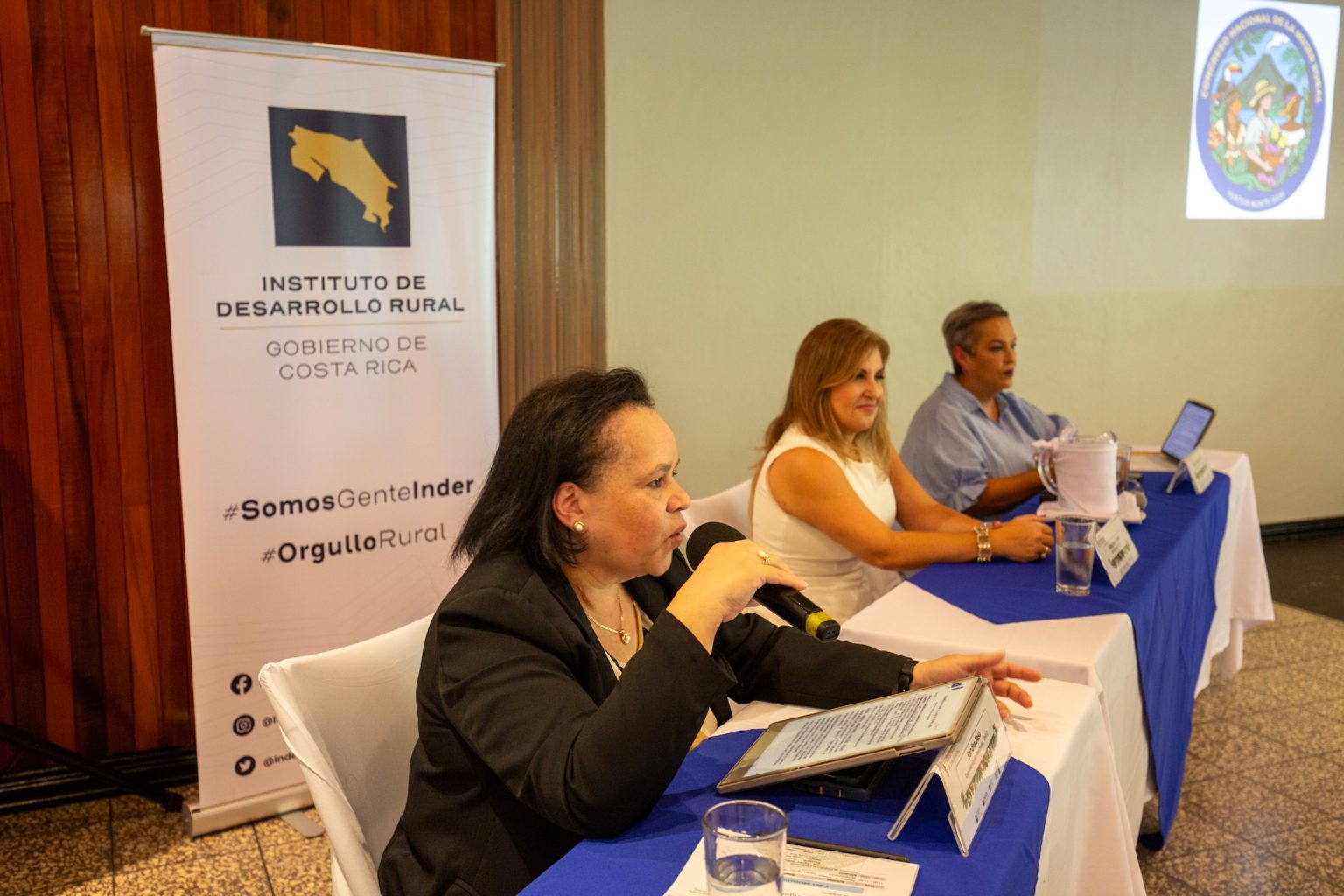 Imagen principal del artículo: Congreso Nacional de la Mujer Rural reúne a lideresas de todo el país en San Carlos