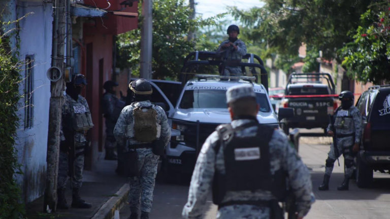 México libera a presunto criminal a cambio de tres agentes secuestrados