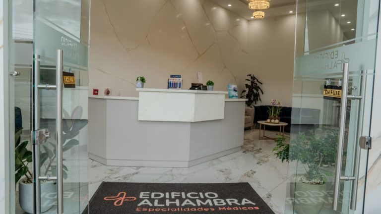 Nueva sala de operaciones amplía la oferta de servicios médicos privados en San Carlos