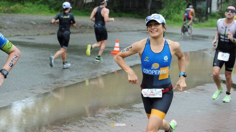 Anne Haehner rompe récord nacional y se convierte en la primera tica en bajar de 9:30 horas en un Ironman