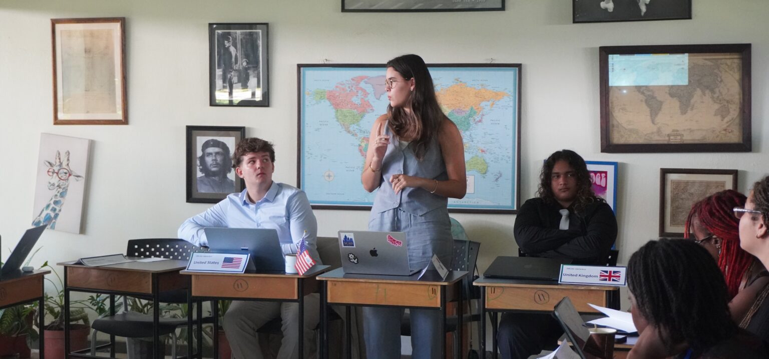 Imagen principal del artículo: 41 estudiantes participaron en conferencia Modelo de Naciones Unidas de UWC Costa Rica
