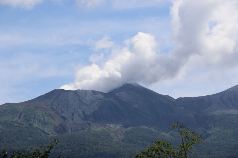 CNE eleva alerta por actividad del Rincón de la Vieja