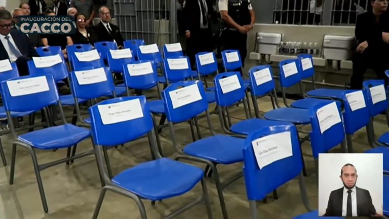 Por ausentarse de inauguración del CACCO, Fernández acusa a miembros del Poder Judicial de estar del lado de los delincuentes