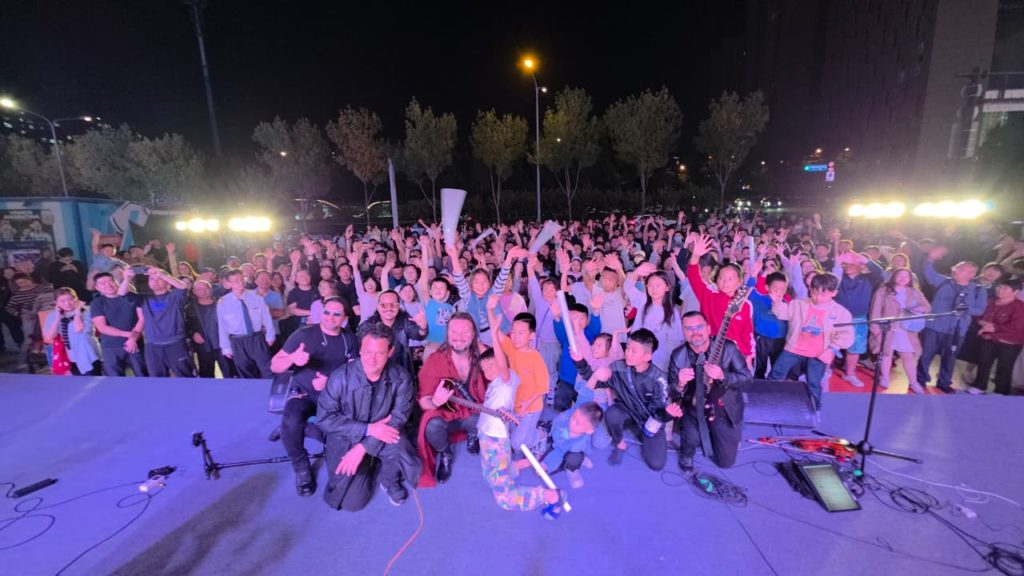 Gazel llevó su música a Beijing en encuentro de arte latinoamericano